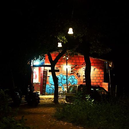 Bricks And Bamboo Hostel 安君纳 外观 照片
