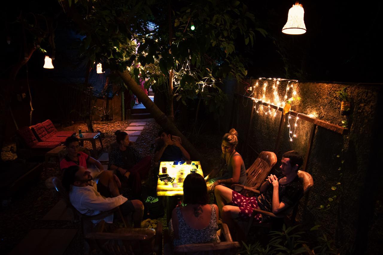 Bricks And Bamboo Hostel 安君纳 外观 照片