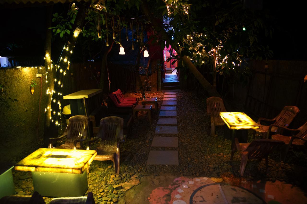 Bricks And Bamboo Hostel 安君纳 外观 照片