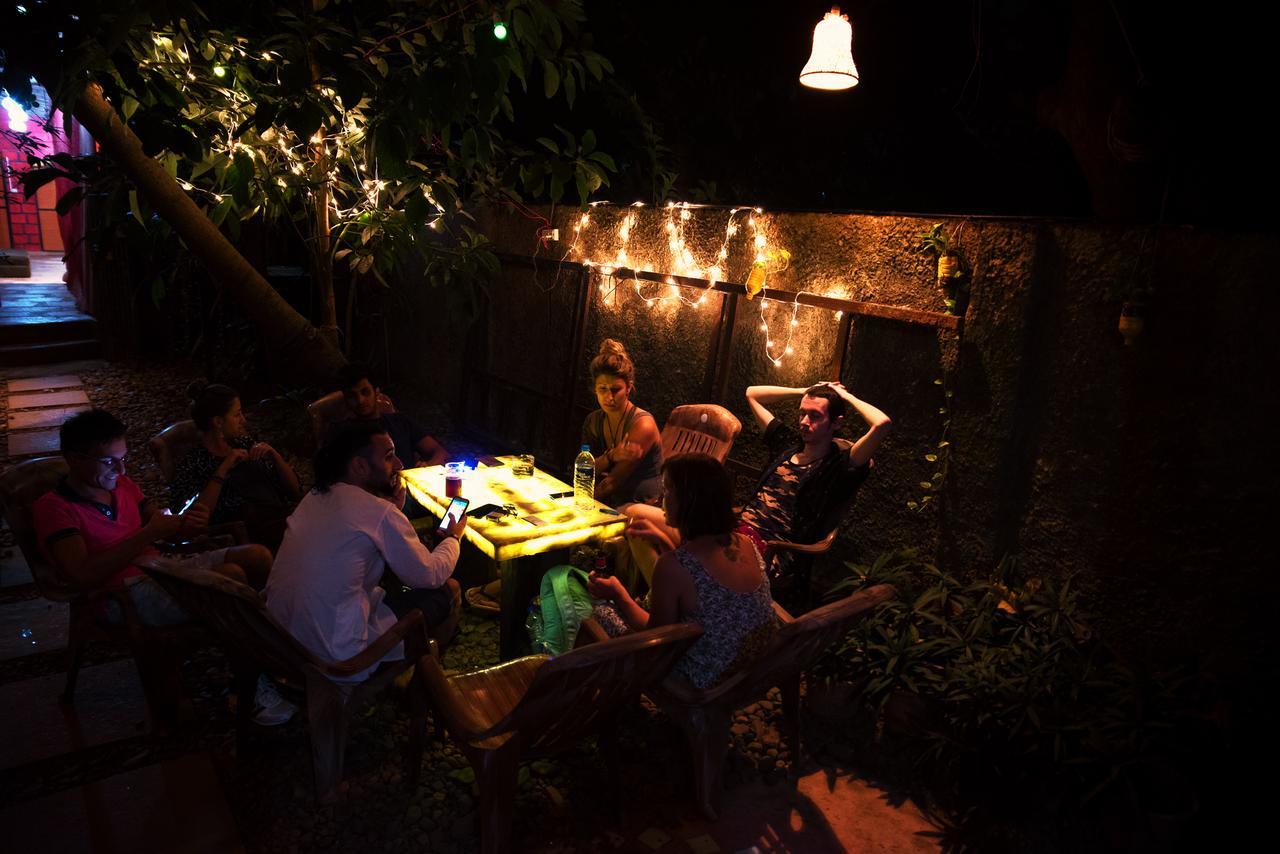 Bricks And Bamboo Hostel 安君纳 外观 照片